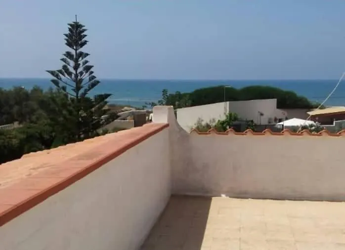 Villa Sul Mare Costa Dell'Ambra Pachino 0*,